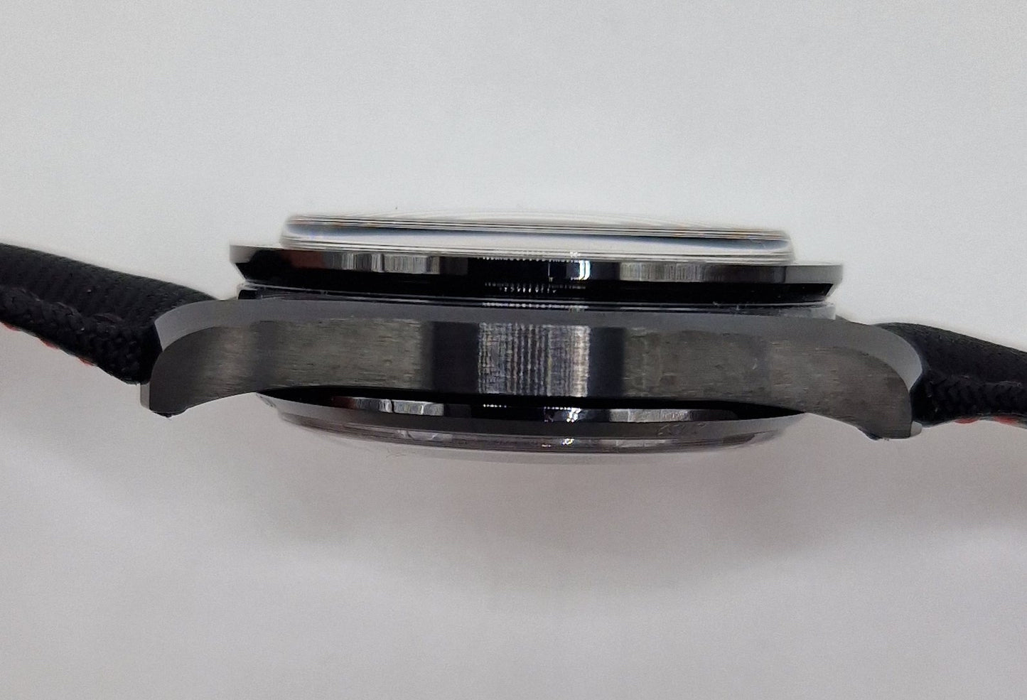 OMEGA Speedmaster Dark Side of the Moon