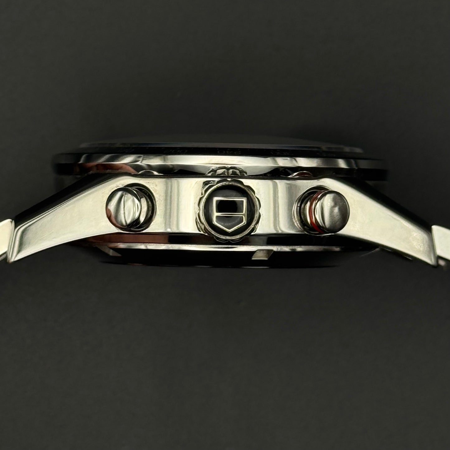 TAG HEUER Carrera