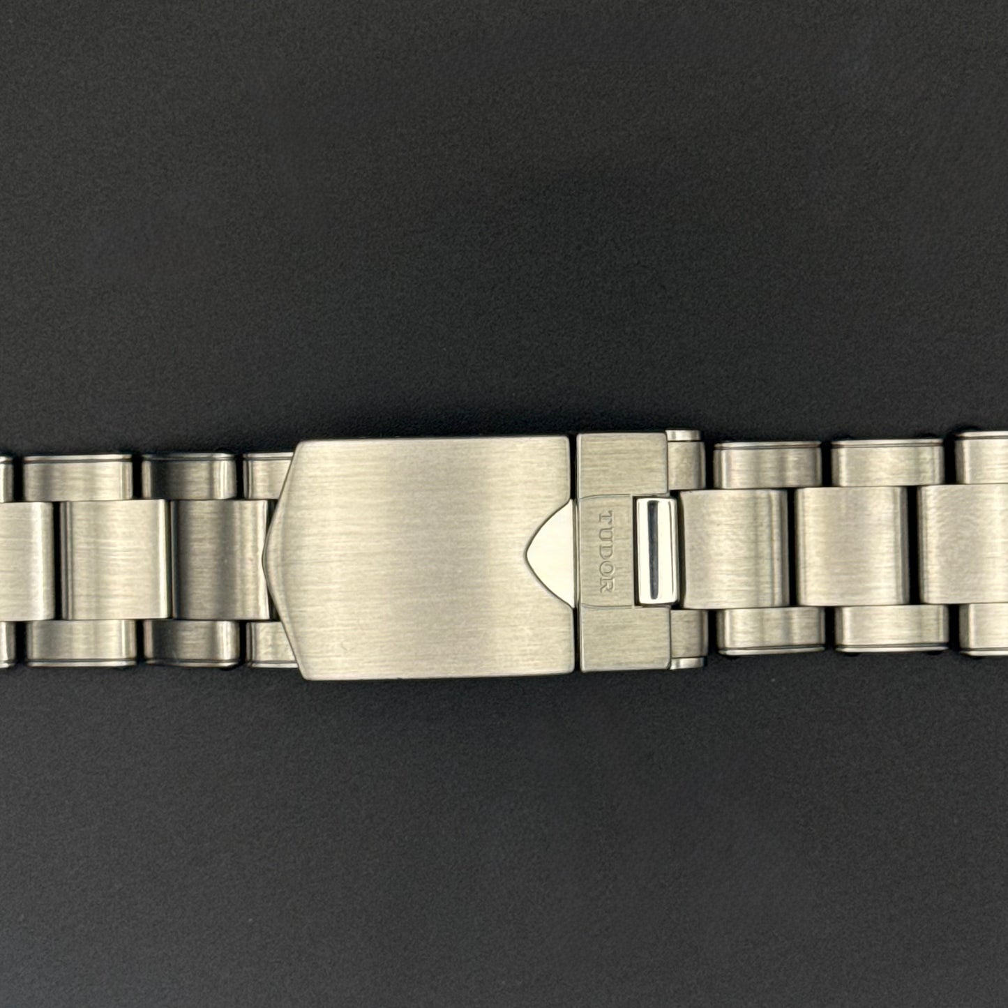 TUDOR Black Bay