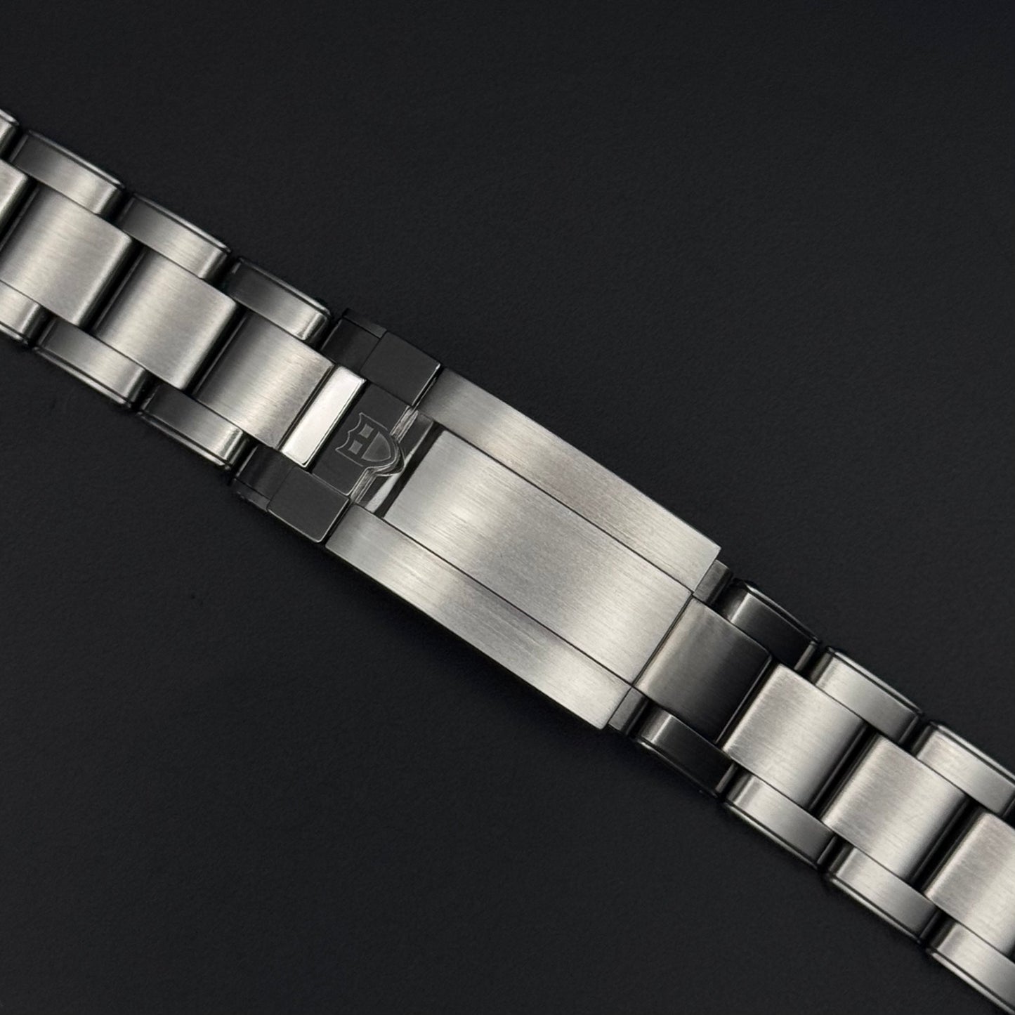 TUDOR Black Bay Pro