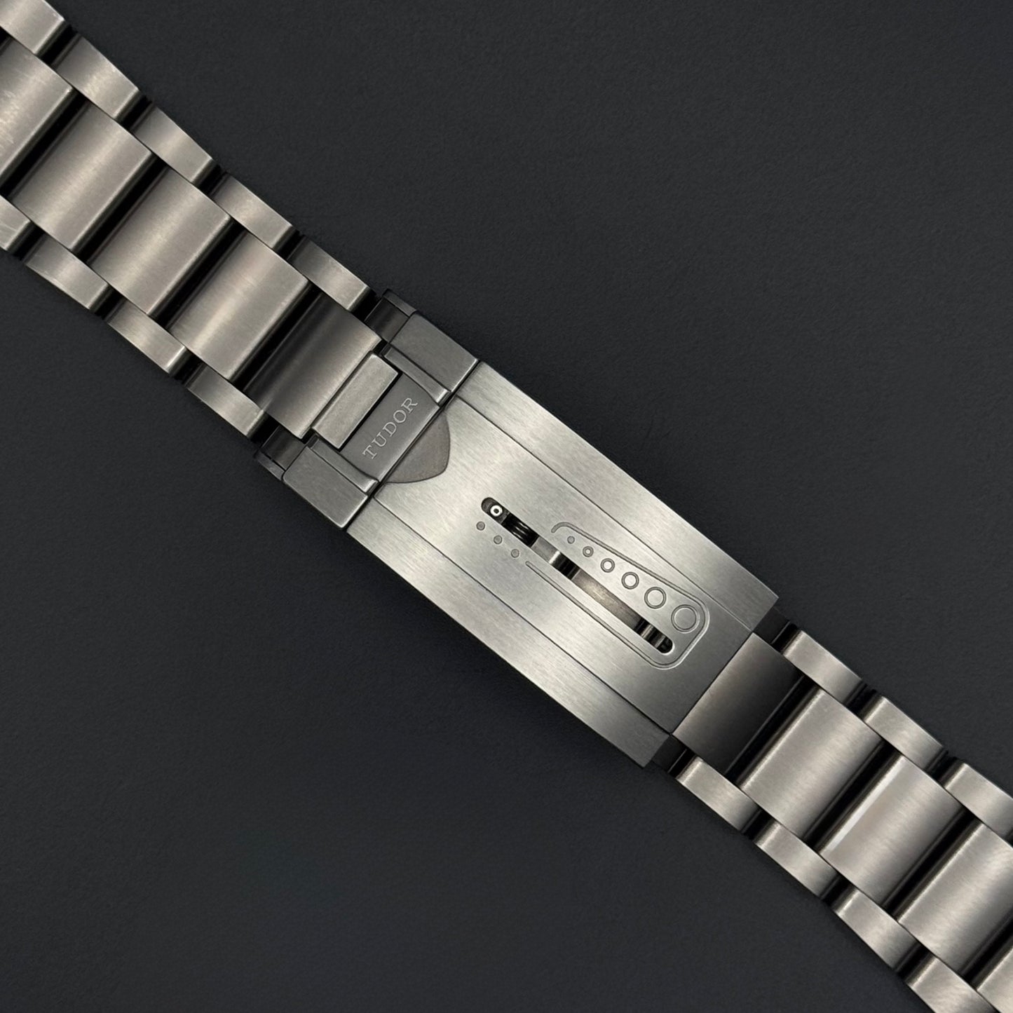TUDOR Pelagos
