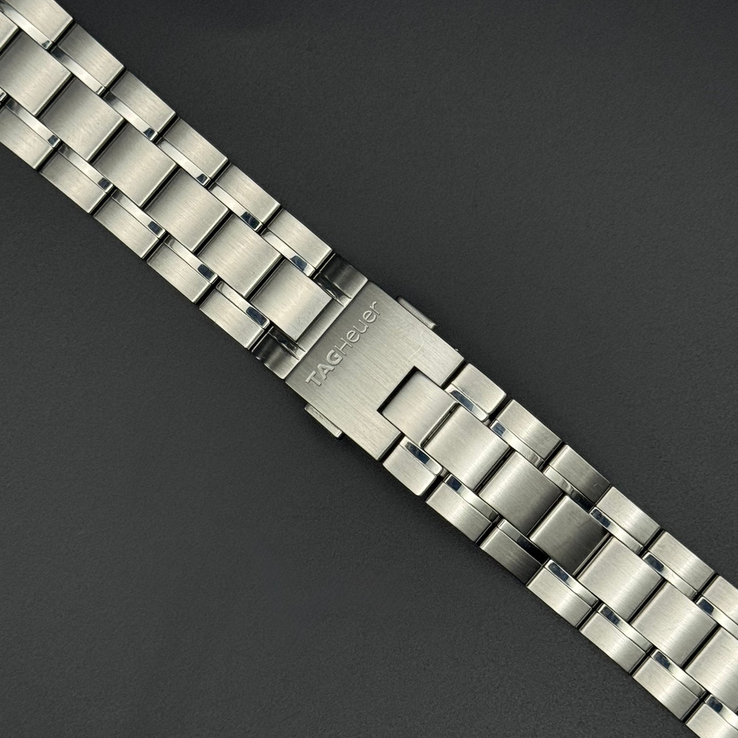 TAG HEUER Carrera Date