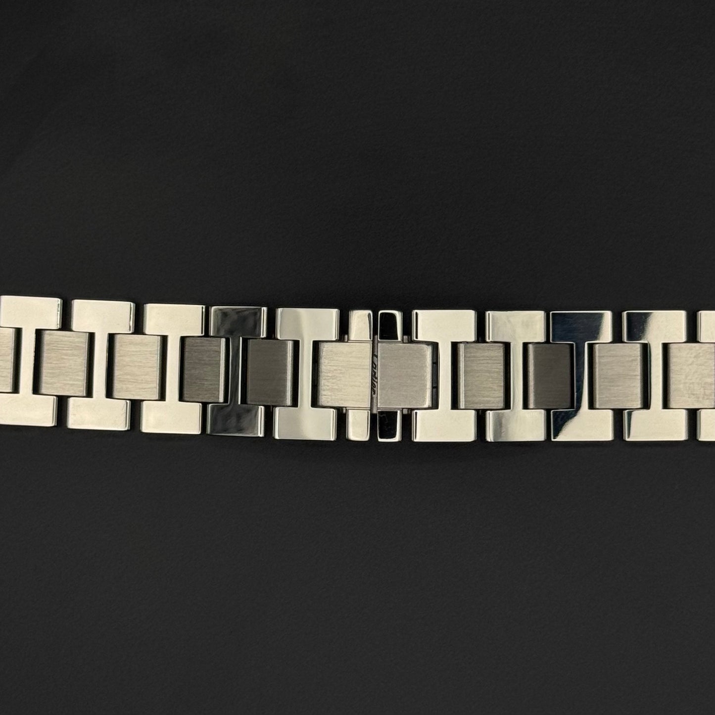 CARTIER Tank Solo
